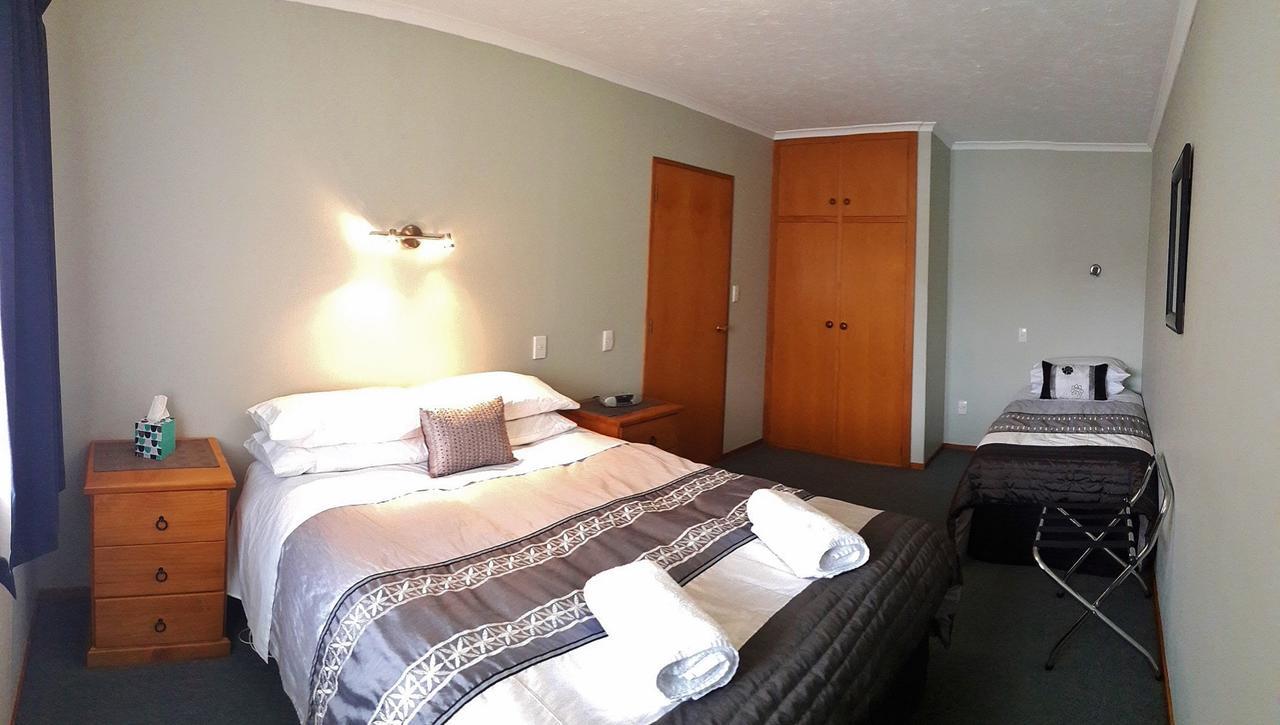 Academy Lodge Motel Ашбертон Екстер'єр фото